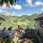 Dağ evi Gemuetliche Berghuette In Den Alpen Sonnenalpe Nassfeld