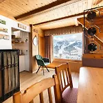 Dağ evi Gemuetliche Berghuette In Den Alpen *