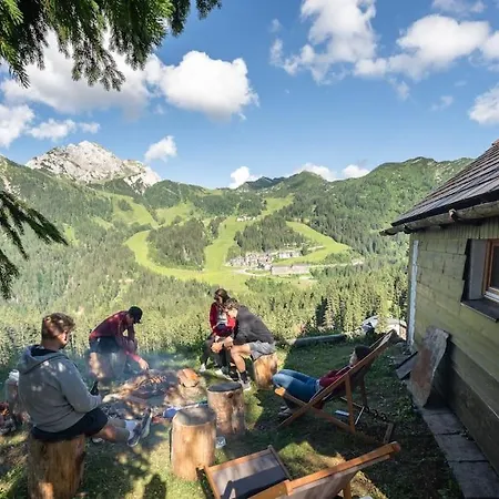 Dağ evi Gemuetliche Skihuette Nassfeld - Ski-In Ski-Out Sonnenalpe Nassfeld