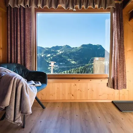 Gemuetliche Skihuette An Der Piste Ski-in & Ski-out *