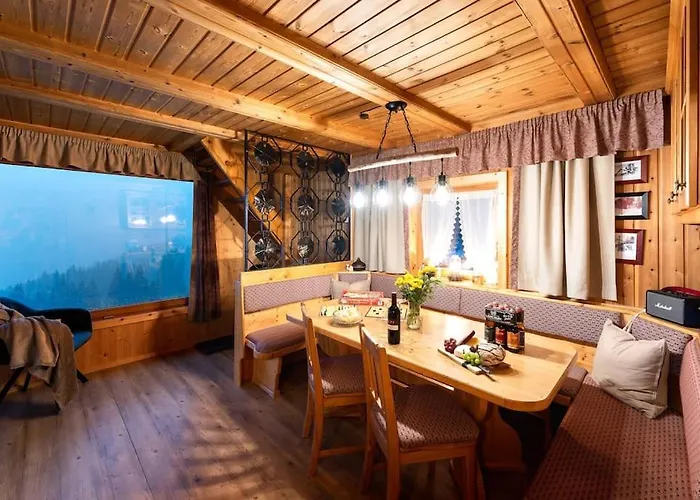 Gemuetliche Skihuette An Der Piste Ski-in & Ski-out *